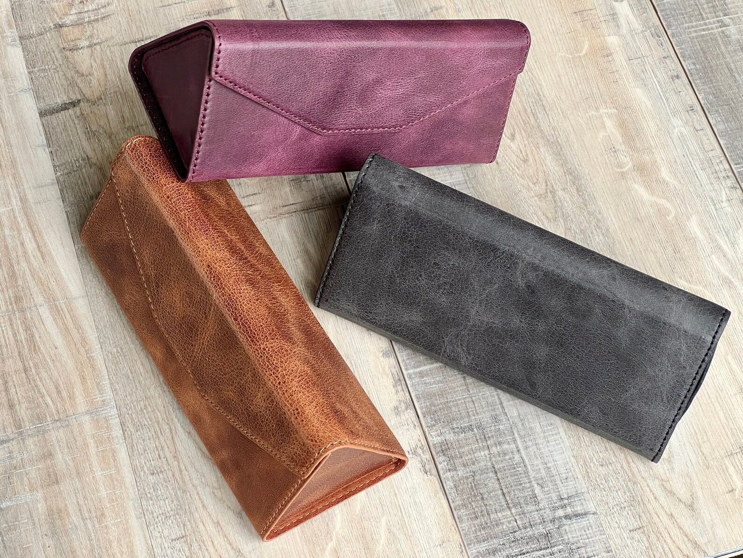 FOLDY - Leather Foldable Sunglasses Case