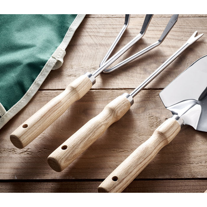 GREENHANDS - Garden tools in apron
