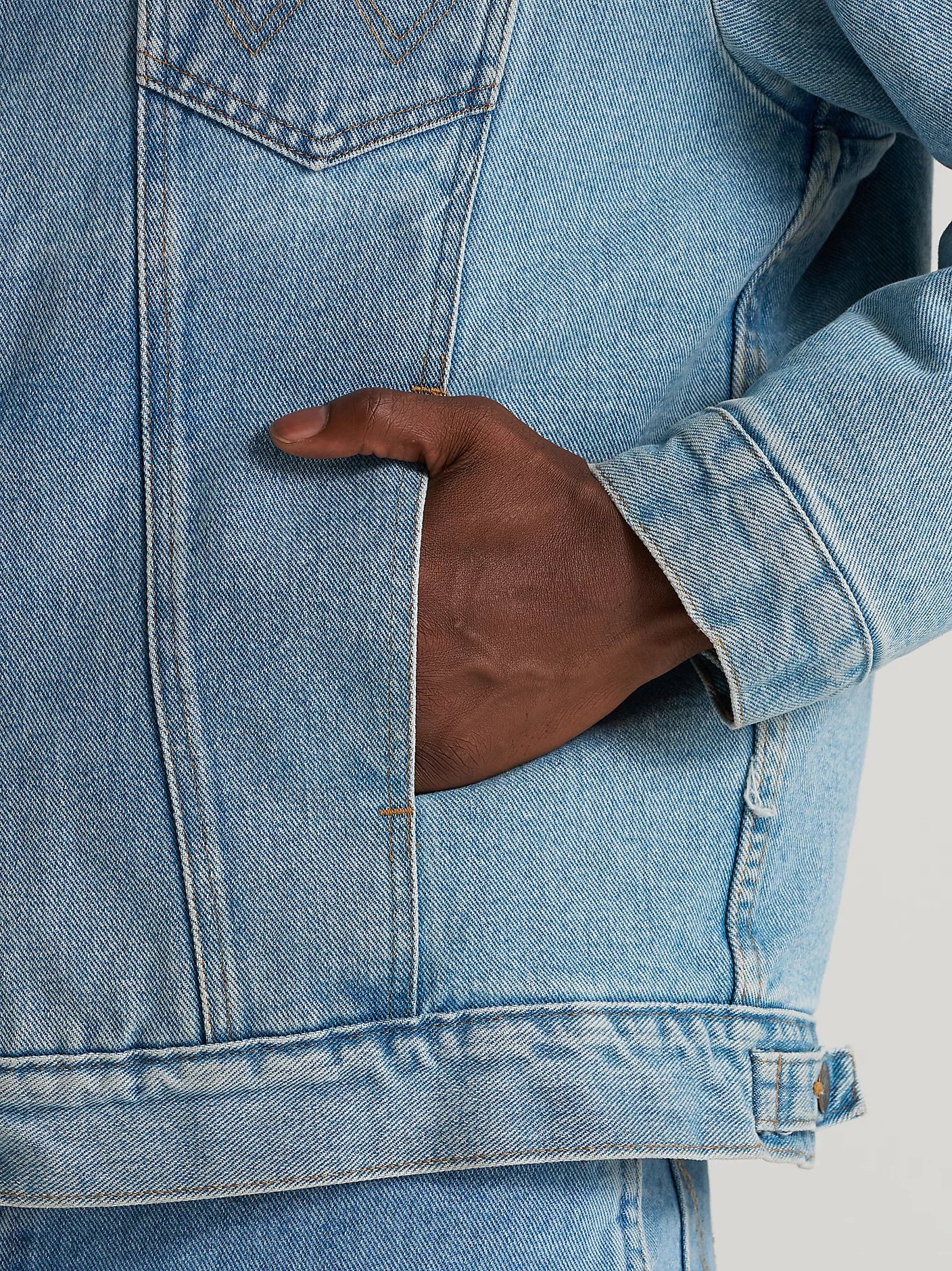 Wrangler - Sherpa Lined Denim Jacket