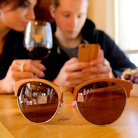 Wholesale Recycled Skatedeck 1/2 Wood, Handrail Sunglasses (2 Models)