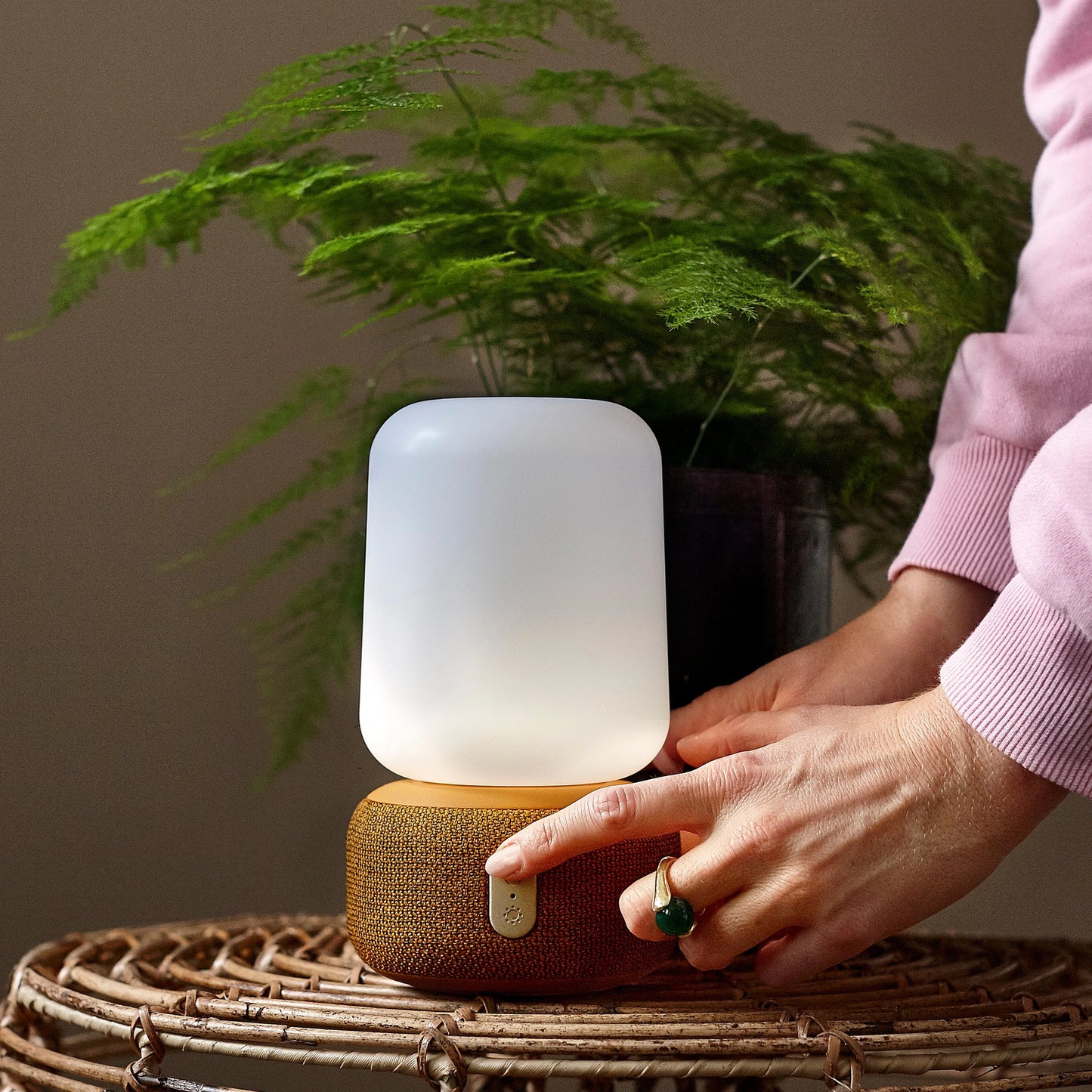 KREAFUNK - aLOOMI Multi-Function Lantern Speaker