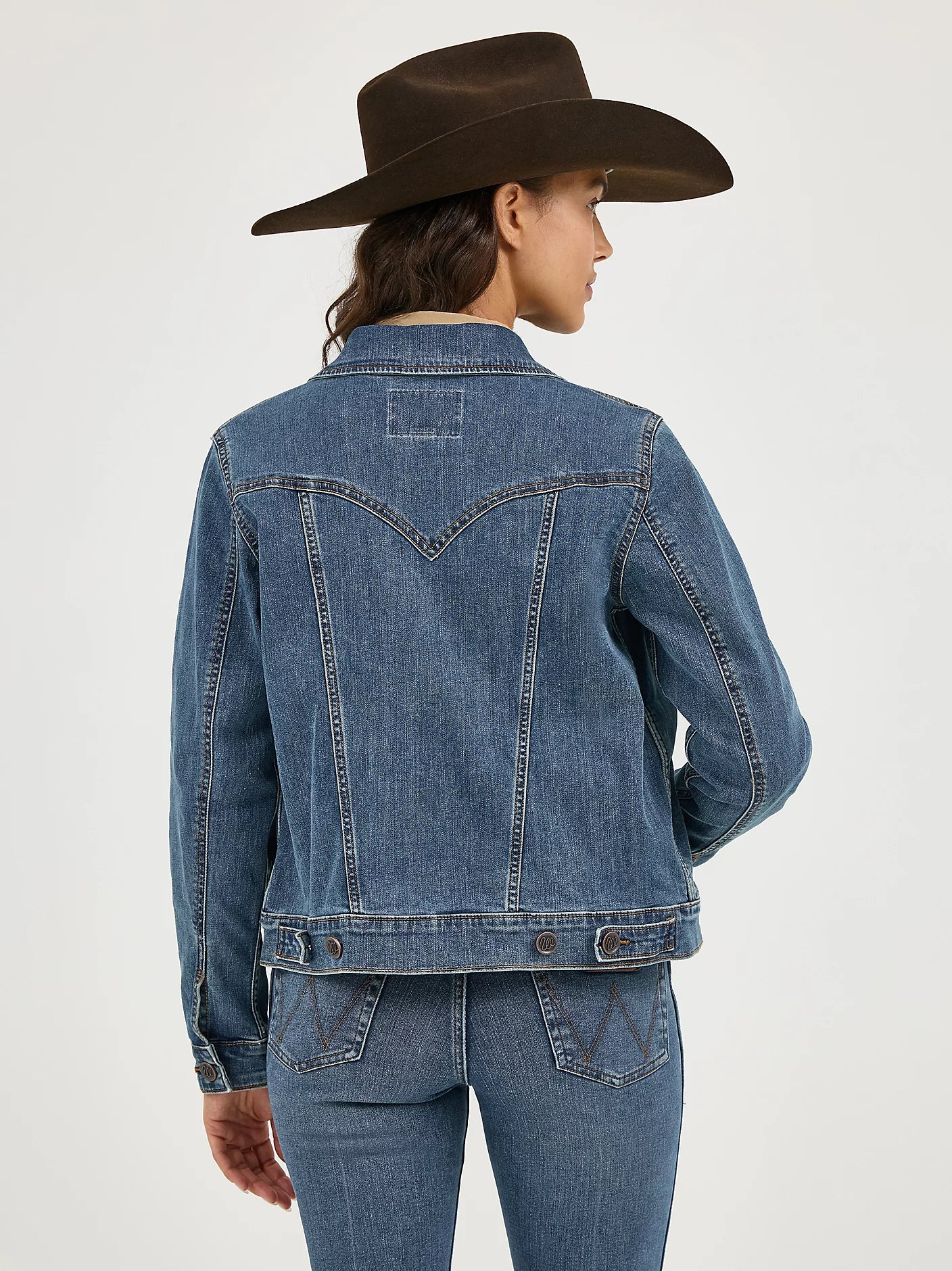 Wrangler -  Women's Long Sleeve Classic Fit Denim Jacket